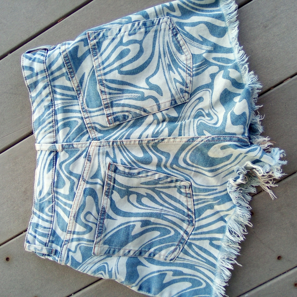 DIVIDED SHORT SIZE 6 Blue Patterned Women's Shorts - Picture 4 of 5